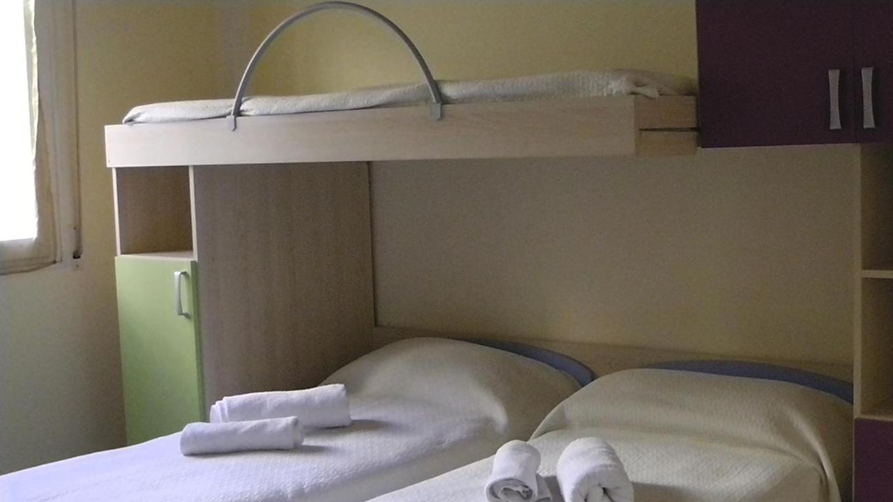 Hotel Villa Lorena Ρίμινι Δωμάτιο φωτογραφία